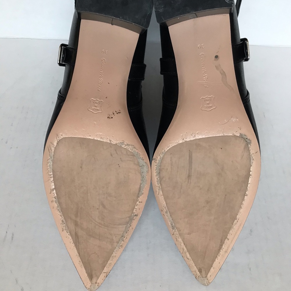 ✨PRICE DROP ✨Gianvito Rossi Black Leather Booties - Picture 8 of 8